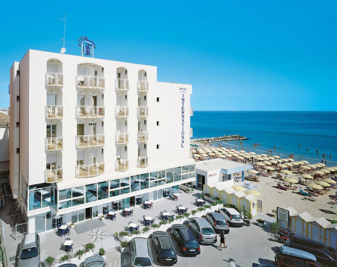 Hotel International Direttamente Sulla Sabbia Misano Adriatico Εξωτερικό φωτογραφία