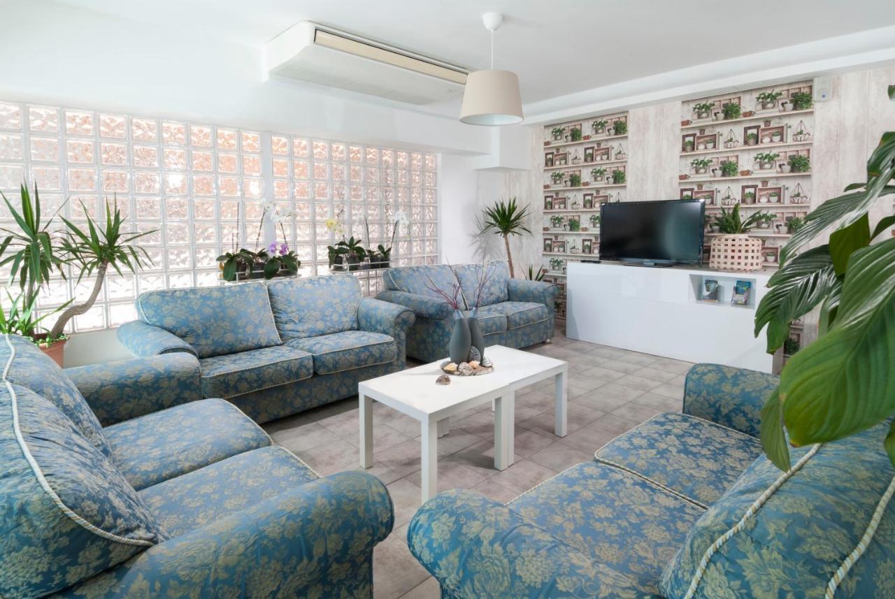 Hotel International Direttamente Sulla Sabbia Misano Adriatico Εξωτερικό φωτογραφία