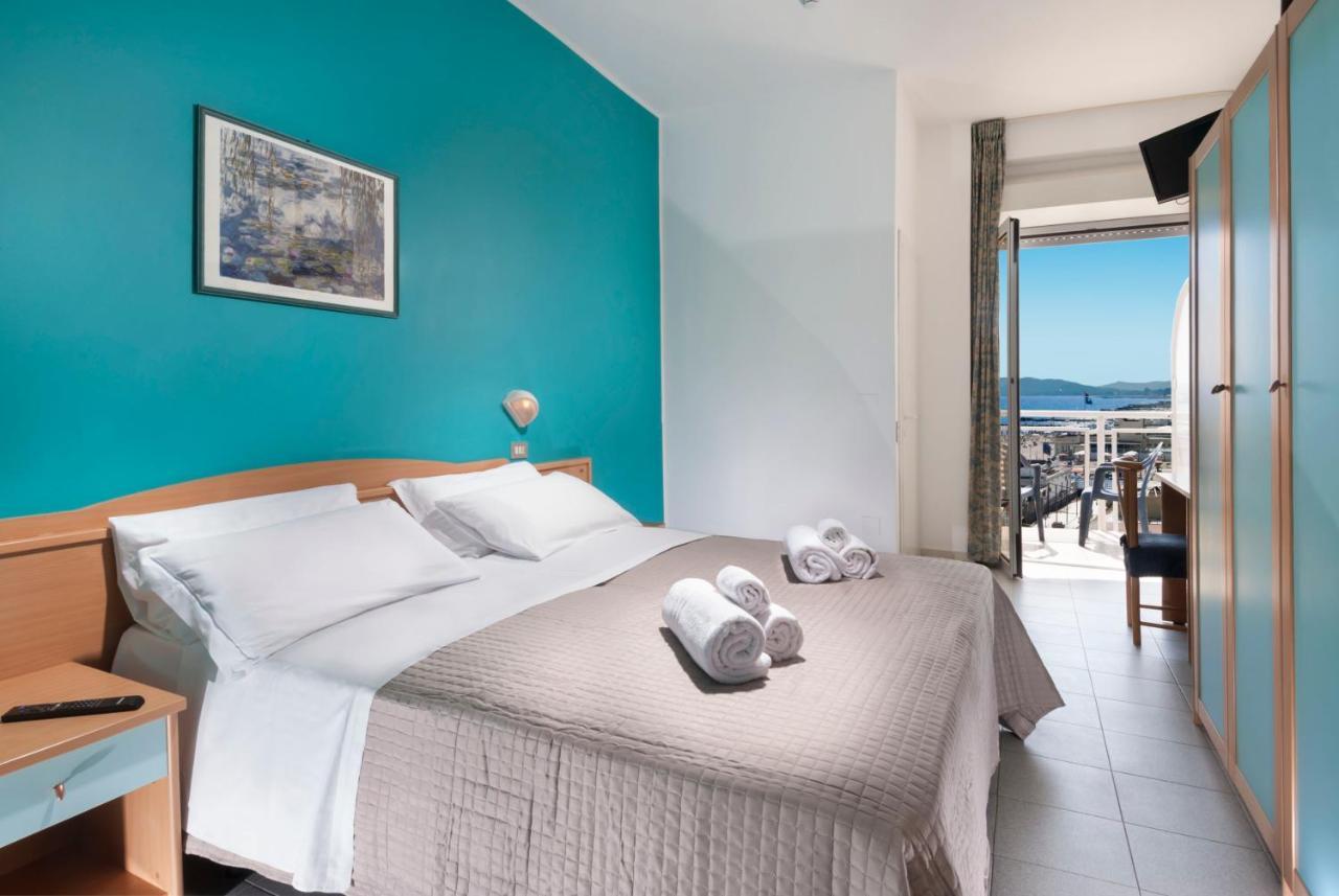 Hotel International Direttamente Sulla Sabbia Misano Adriatico Εξωτερικό φωτογραφία