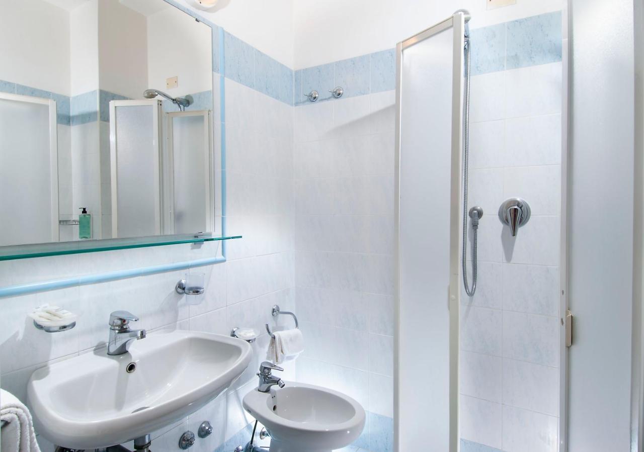 Hotel International Direttamente Sulla Sabbia Misano Adriatico Εξωτερικό φωτογραφία