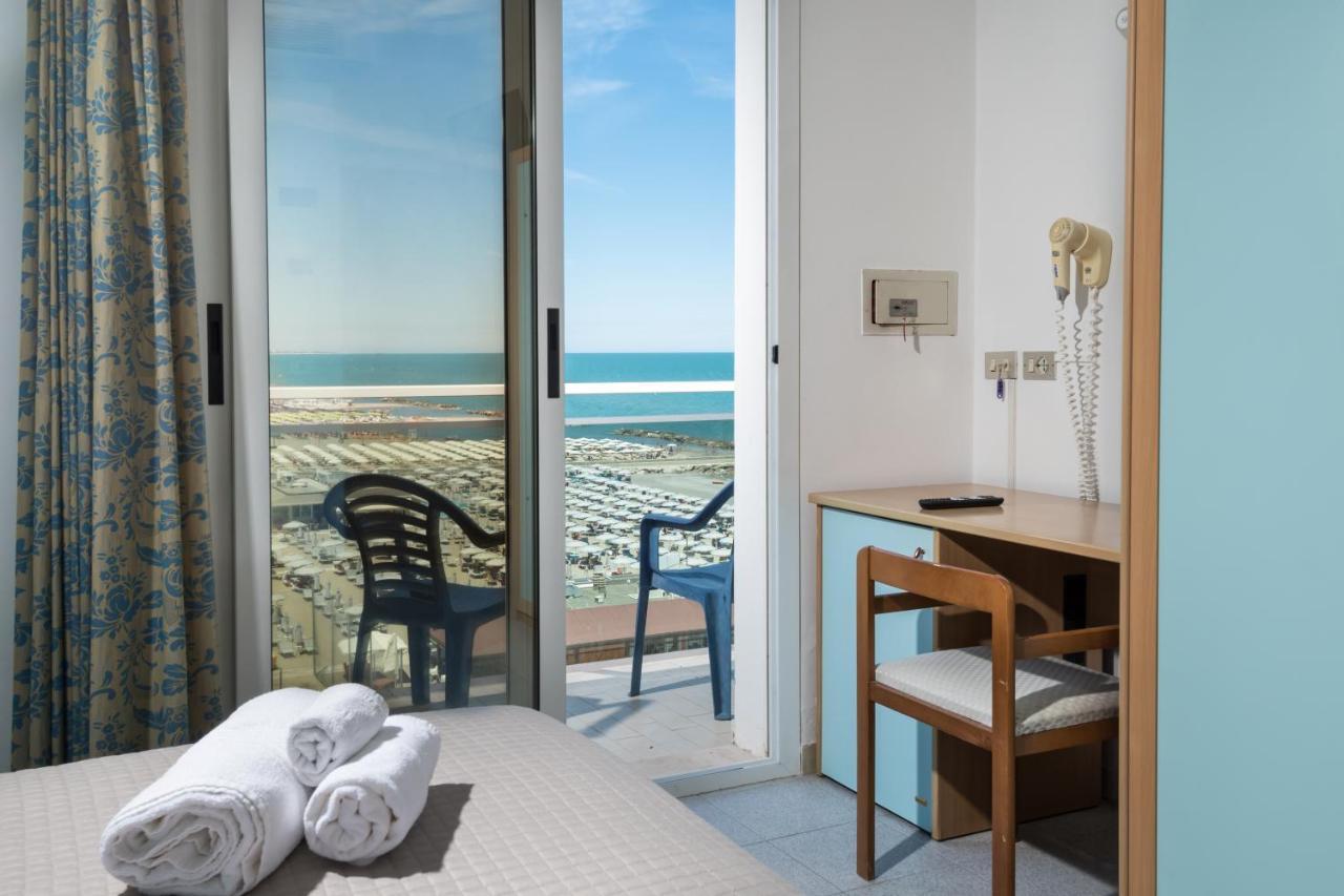 Hotel International Direttamente Sulla Sabbia Misano Adriatico Εξωτερικό φωτογραφία